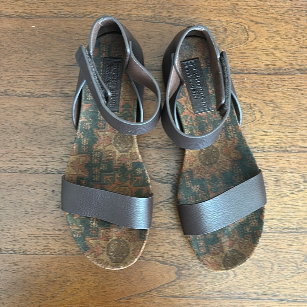 NWT- Pedro Garcia Jalila sandal.  Size 39. Chocolate Brown pebble leather